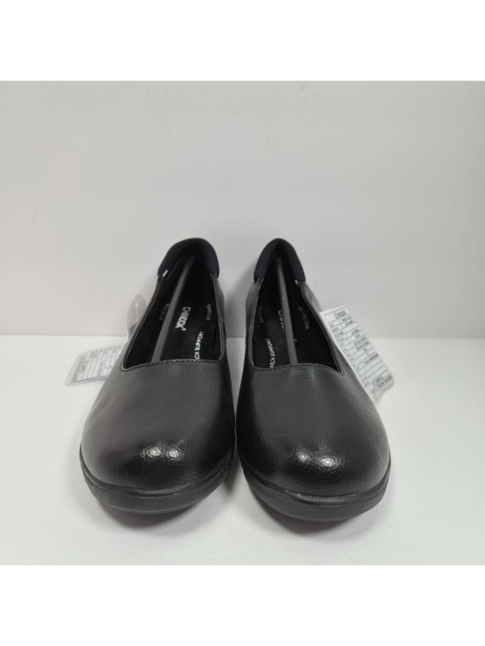 Chinook Women's Black Leather Slip-On Shoes US Size 7 NWT - Picture 3 of 8